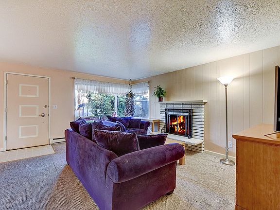 4th image of 5806 East Dr