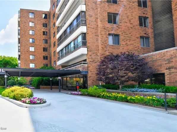 27500 Cedar Rd APT 809, Beachwood, OH 44122
