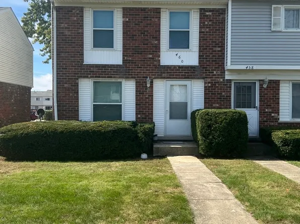 460 Mallview Ln, Bolingbrook, IL 60440