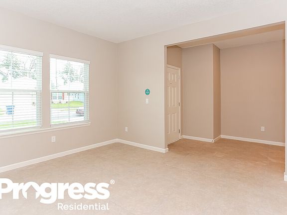 4th image of 10925 Haws Ln