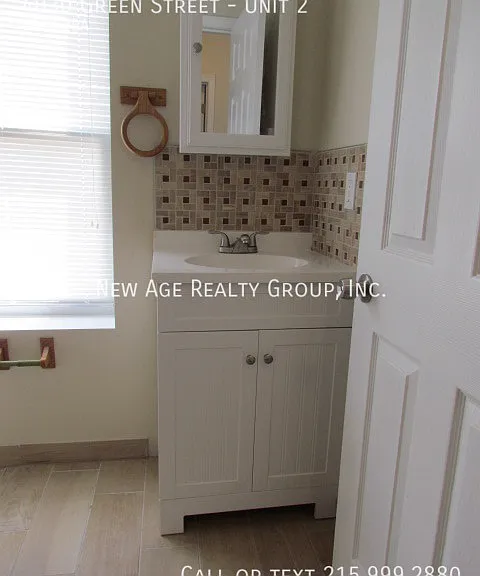 4030 Green St #2 — Photo 14