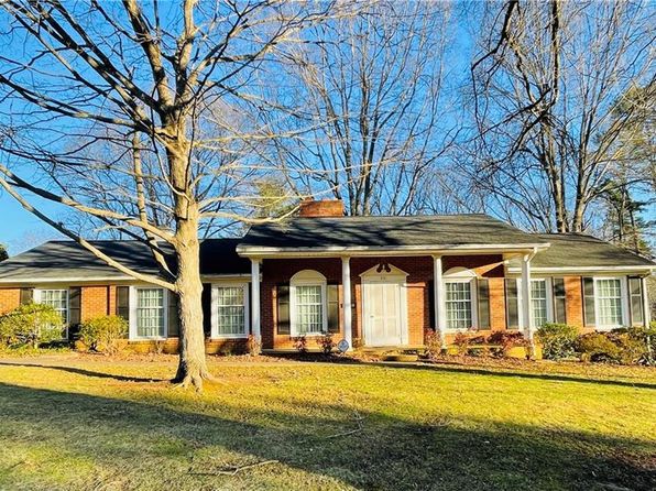 301 Lakewood Dr, Lexington, NC 27292