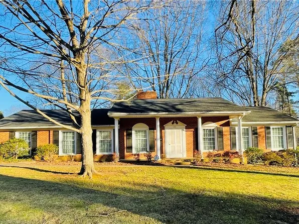 301 Lakewood Dr, Lexington, NC 27292