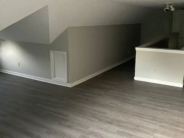 1516 E Matlock Rd — Photo 10