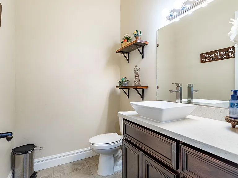 2070 S Araby Rd — Photo 22