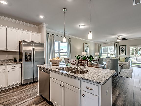 5th image of 83 Par Three Ct