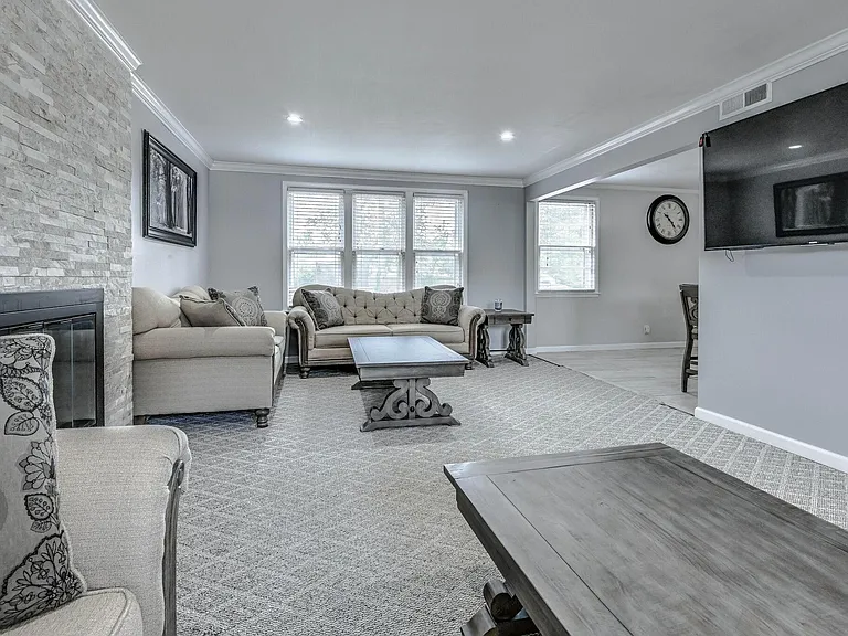 655 Harding Pl — Photo 11