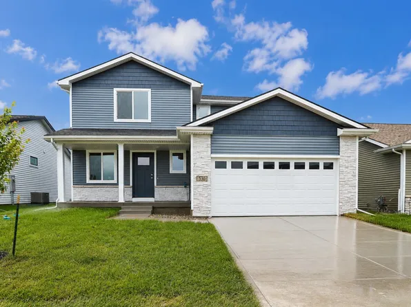 530 NW Rockwood Ln, Grimes, IA 50111