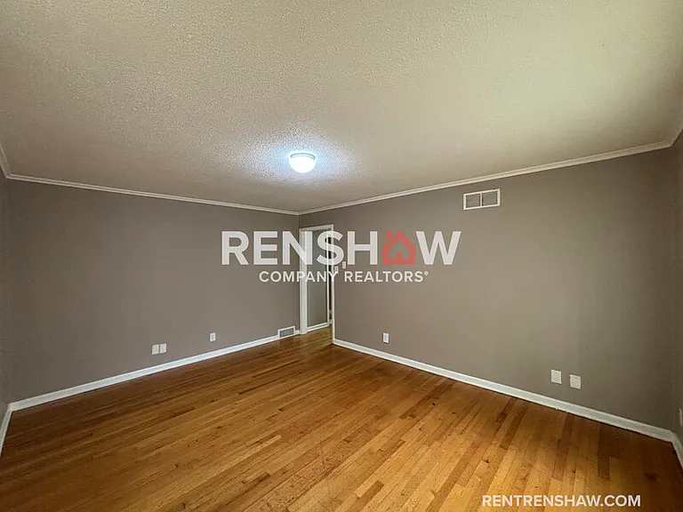 4348 Manor Haven Dr — Photo 4