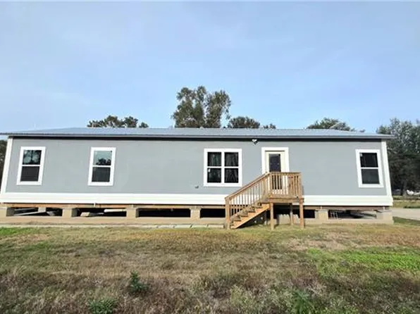 115 Apricot St #B, Belle Chasse, LA 70037