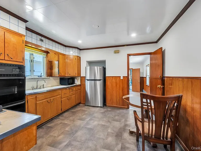 389 Hamilton Ave — Photo 13