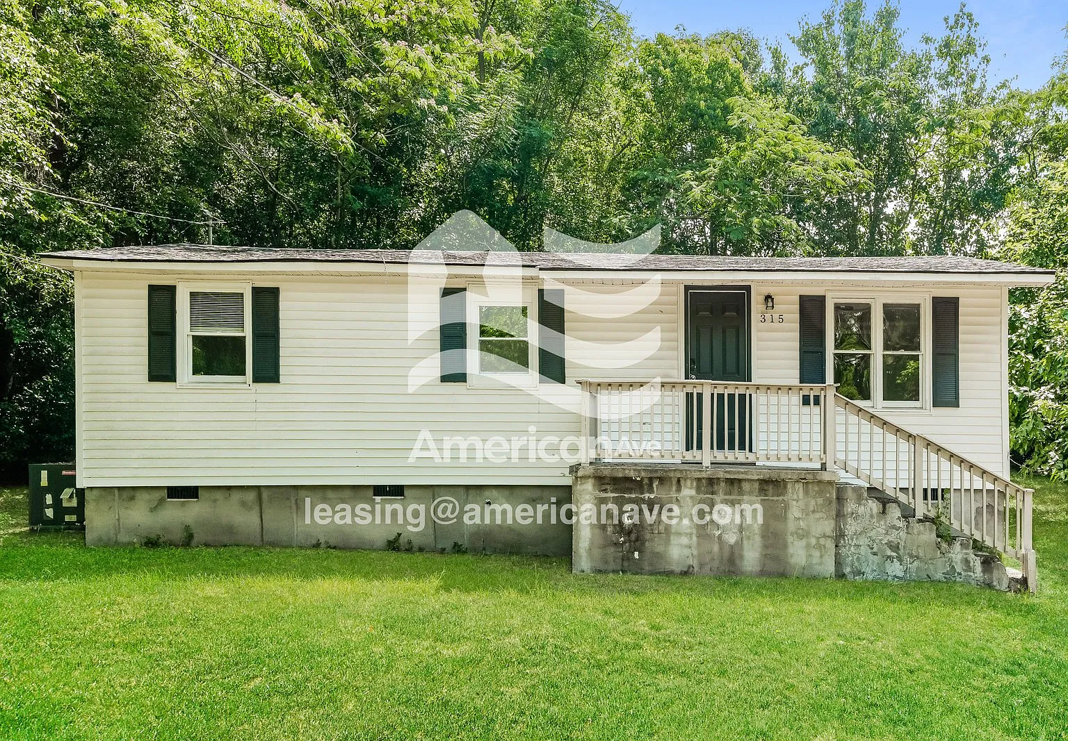 3 bed, 1.0 bath, 800 sqft, $891 — Photo 2