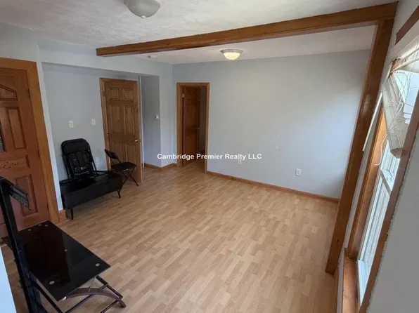89 Webster Ave #3, Cambridge, MA 02141