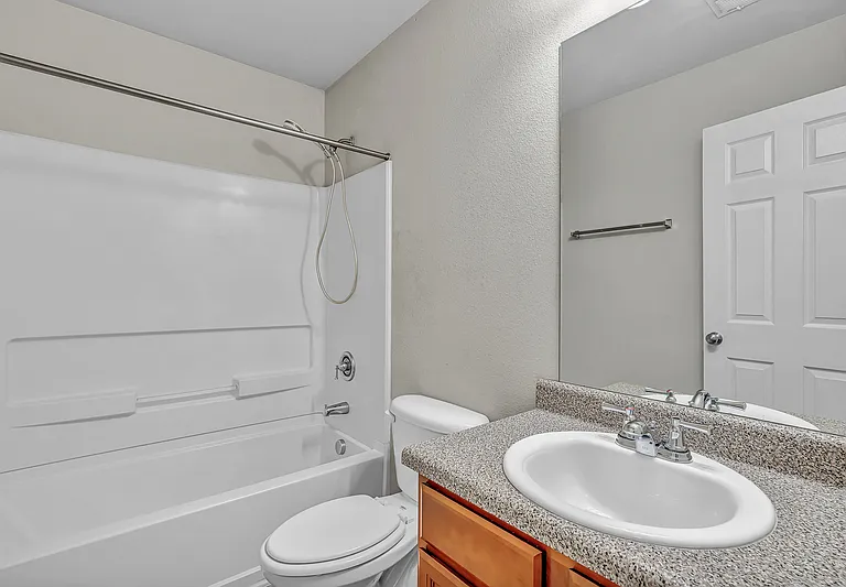138 Bermuda Lakes Dr — Photo 16