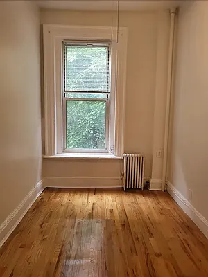 Rented by Frank Valvo Real Estate | media 12