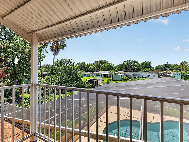1627 Canal Ct — Photo 26