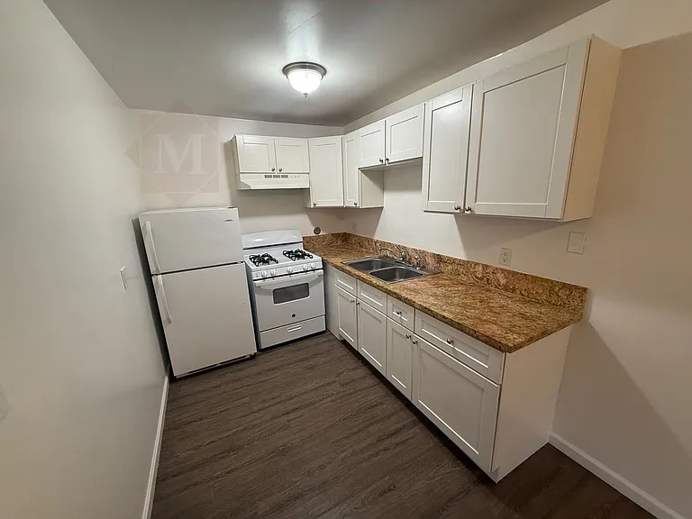 741 Janetwood Dr #9 — Photo 3