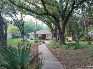 303 E Hefferman St, Beeville, TX 78102