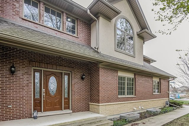 1st image of 847 N Franklin Ave