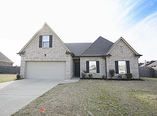 5207 Sweetwater Dr, Southaven, MS 38672