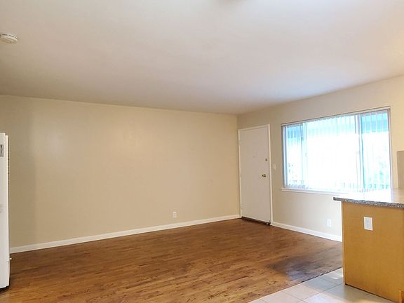 4th image of 2501 Skylark Dr #6