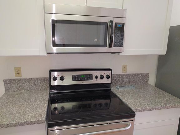 3rd image of 603 Bracewood Cir APT C