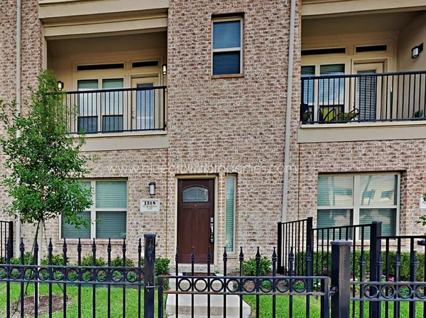 1318 Palm Springs Ln, Dallas, TX 75204