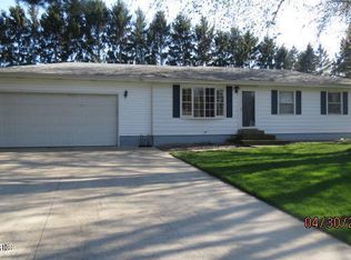 28833 Sarabyn St, Dowagiac, MI 49047