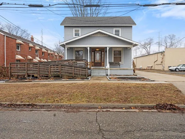 35457 Brush St, Wayne, MI 48184