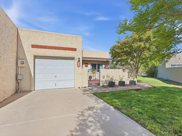 616 Eastlake Dr SE, Rio Rancho, NM 87124