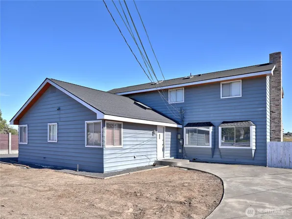 2101 W Lakeside Drive, Moses Lake, WA 98837
