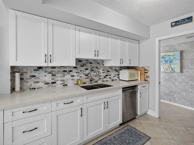 5380 N Ocean Dr #2E — Photo 24