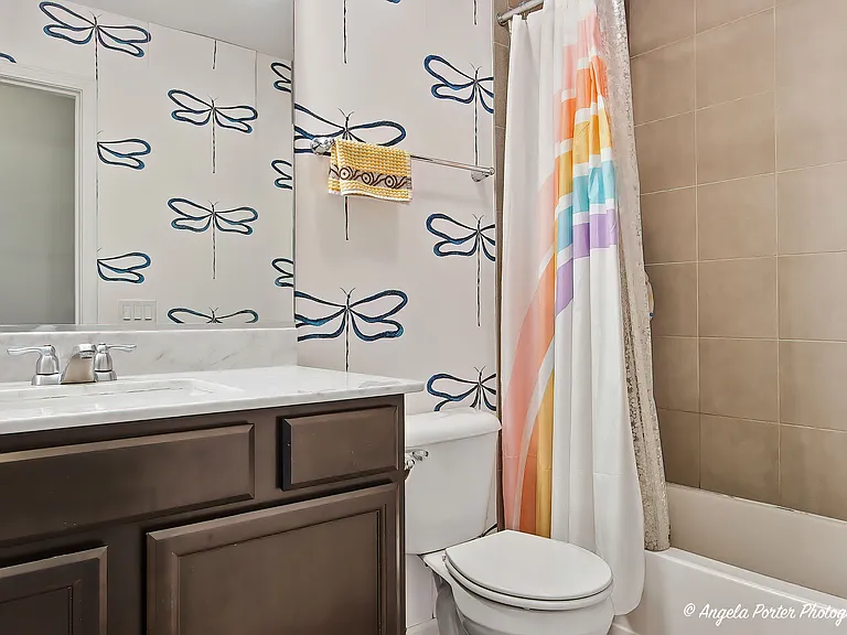 101 Lexington Ln — Photo 15