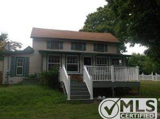 900 N Pine St, Carterville, MO 64835