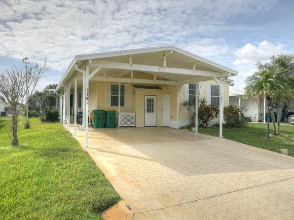 5381 Bison St, Micco, FL 32976