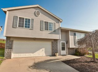 7902 Howell St, Omaha, NE 68122