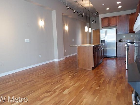 3rd image of 350 N Main St Unit 502