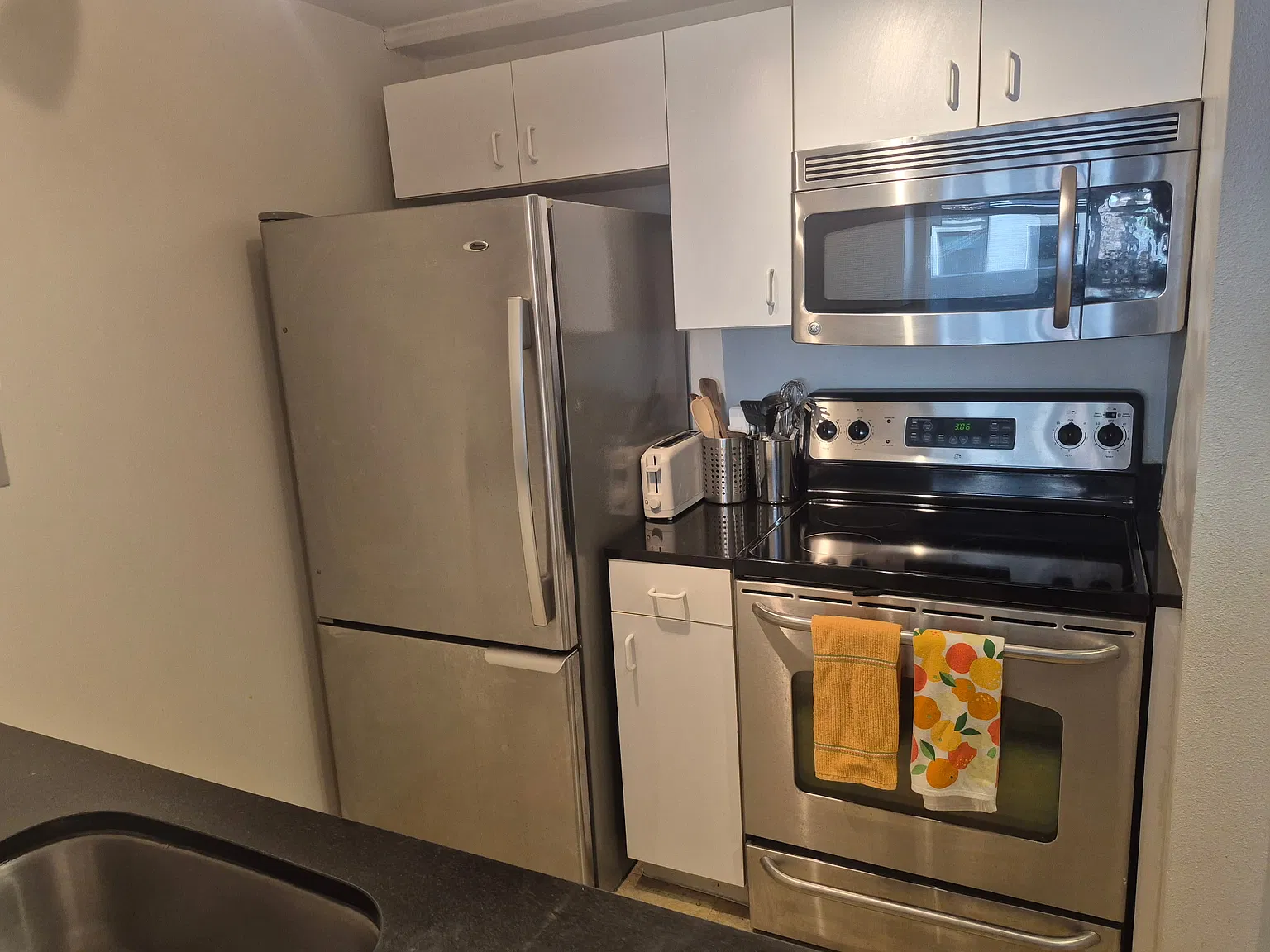 1 bed, 506 sqft, $1,900 — Photo 3
