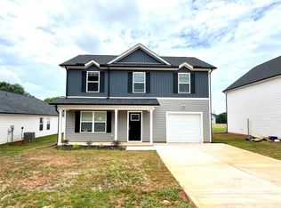 794 2nd St SE, Conover, NC 28613