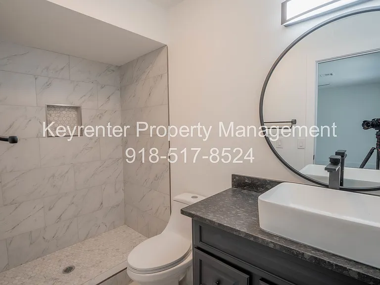 2213 E Seattle St — Photo 12