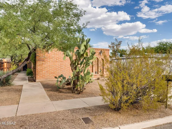 1810 N Santa Rosa Ave, Tucson, AZ 85712