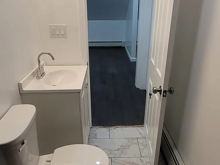 7 Audrey St #3 — Photo 2