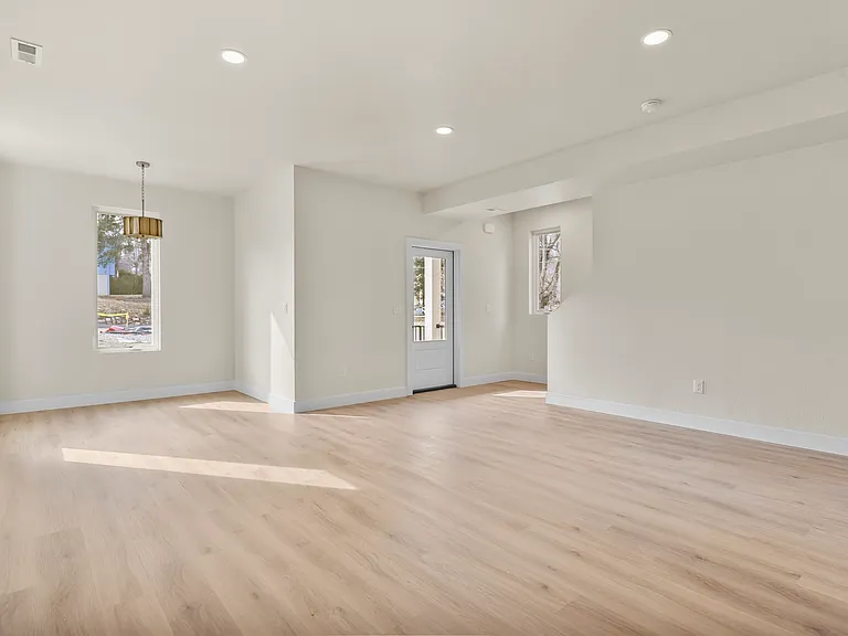 31 Noyer Ct — Photo 7