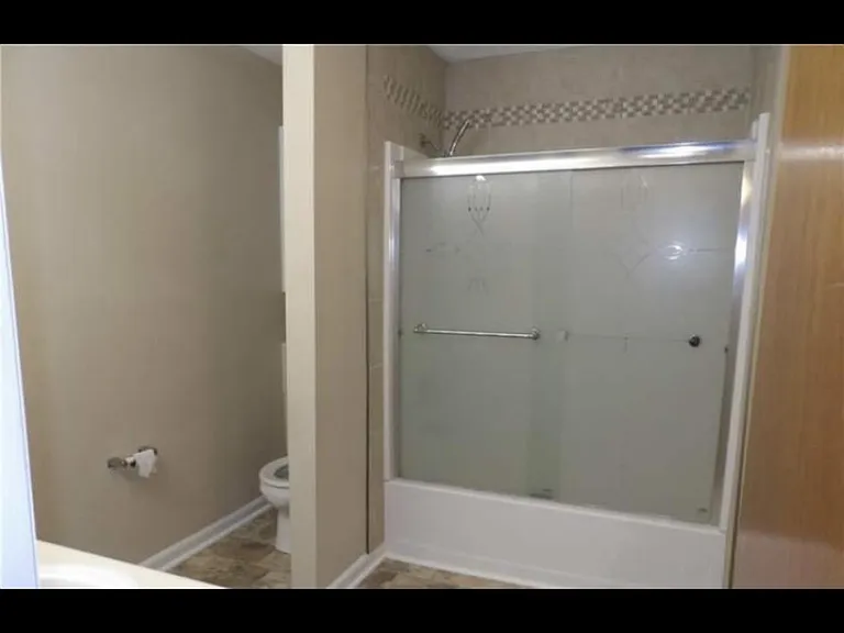 1901 Tryon Dr #4 — Photo 3