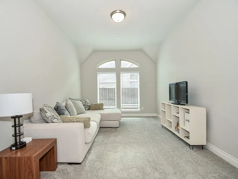 10131 Napier Dr — Photo 23