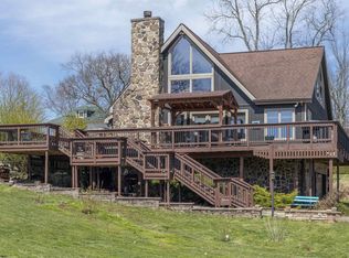 515 Worthington Dr, Bridgeport, WV 26330