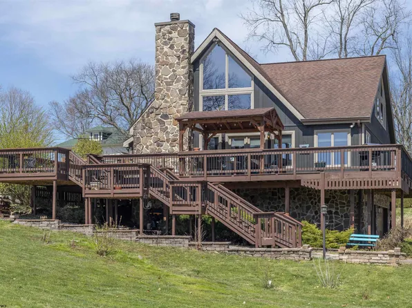 515 Worthington Dr, Bridgeport, WV 26330