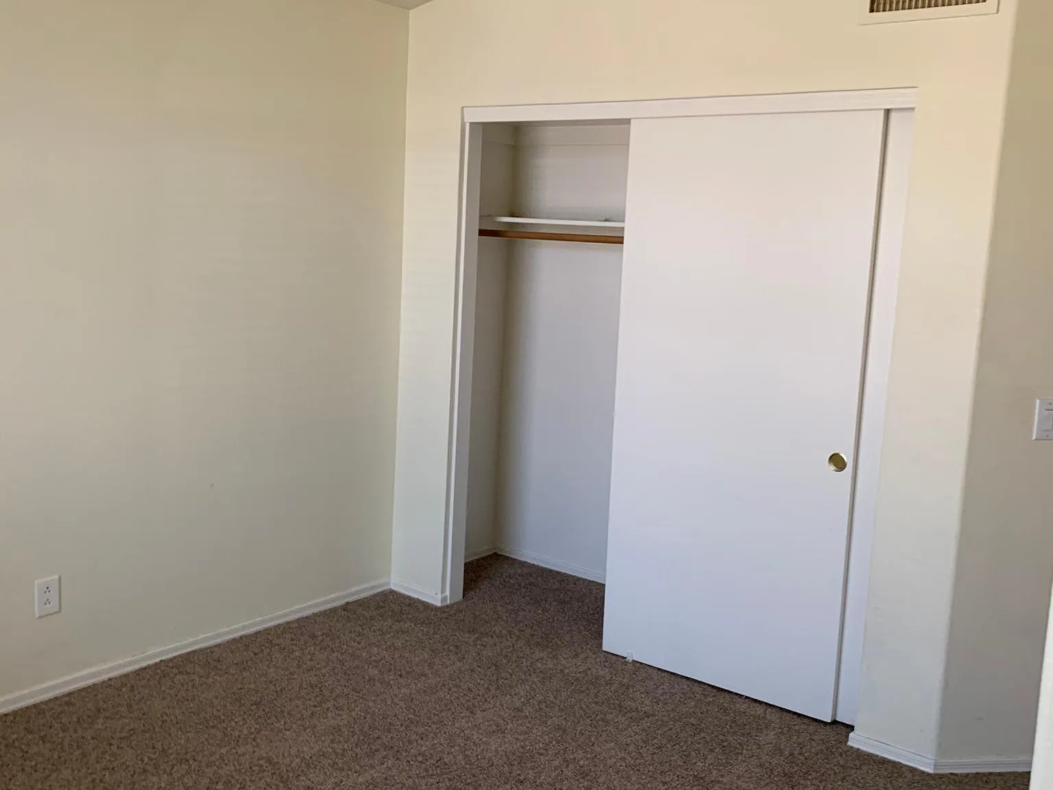 4823 E Melinda Ln — Photo 4