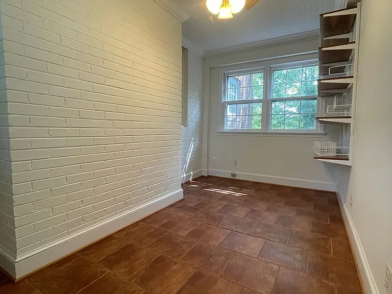 6105 29th St NW — Photo 10