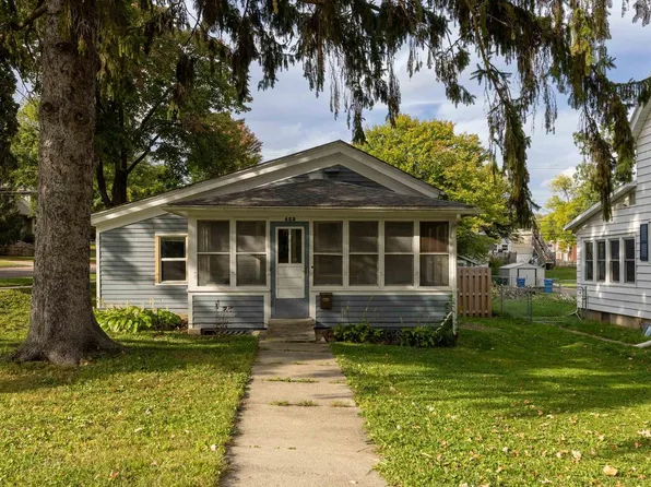 422 3rd Avenue, Baraboo, WI 53913